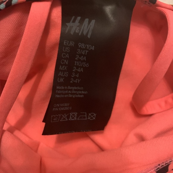 H&M bathing suit for kids 2-4yrs. - Picture 3 of 3